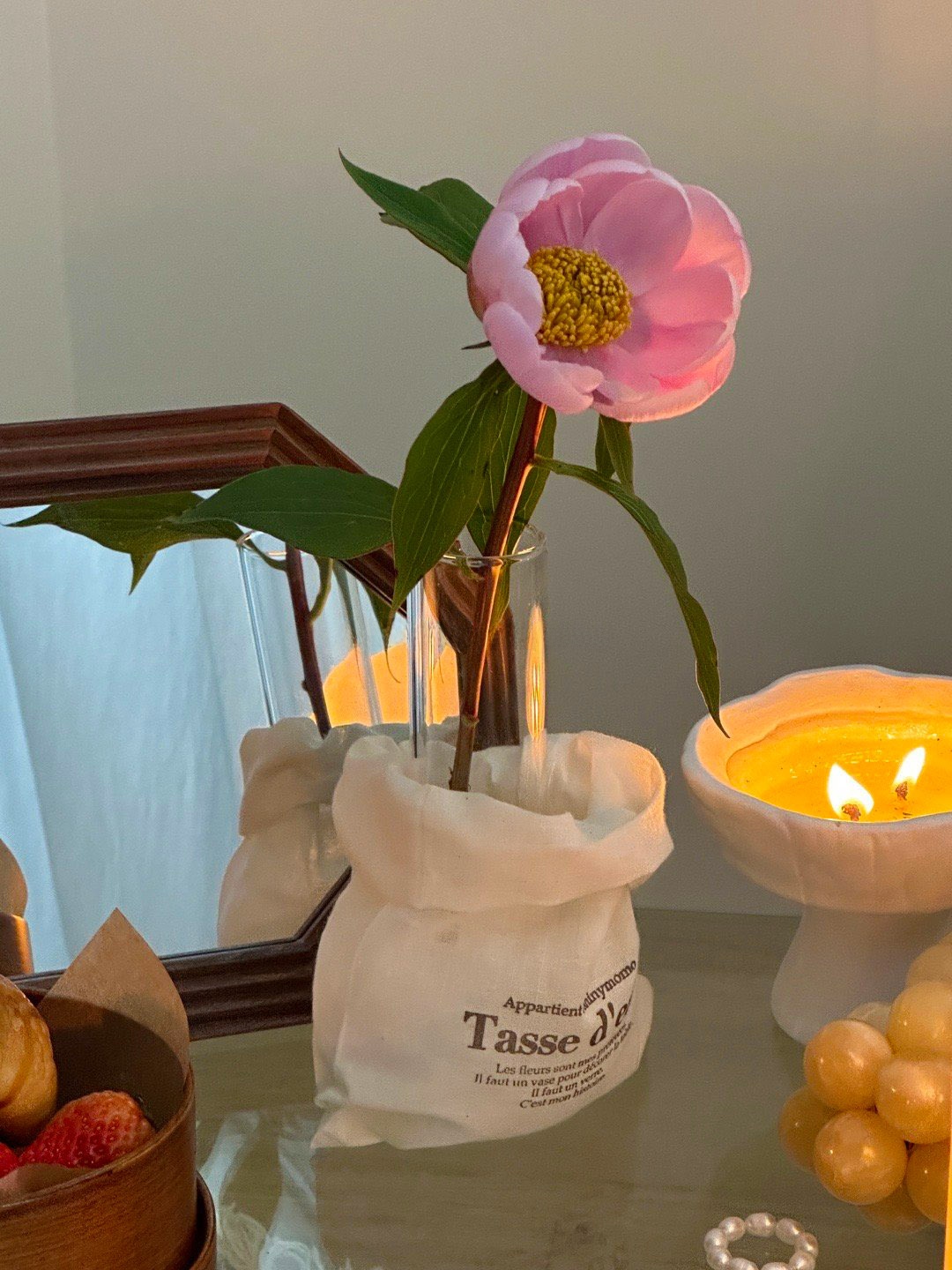 Home Fragrance French - แจกันแก้วสไตล์ฝรั่งเศส Shinymomo ของตกแต่งบ้านสไตล์ Ins พร้อมขวดน้ำหอมปรับอากาศ
