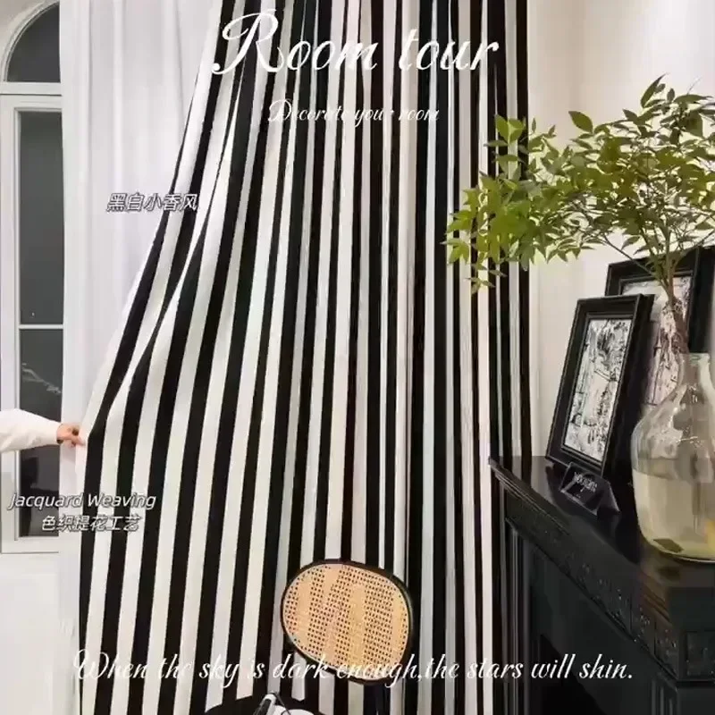 แนวตั้งลายสีดําและสีขาว Chenil - Home Fragrance French บทวิจารณ์และราคา